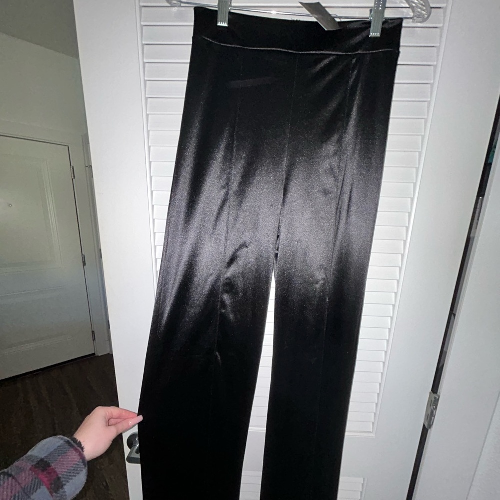 SATIN PANTS // FASHION NOVA